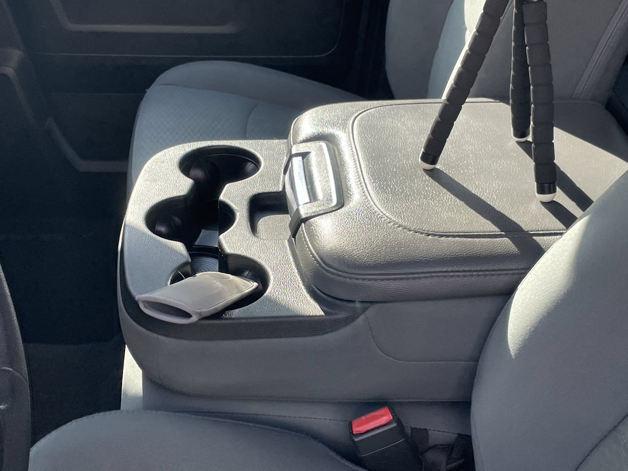 Used 2018 RAM 1500 Express AWD/4WD image 36