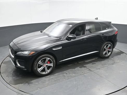 Used 2020 Jaguar F-PACE S image 41