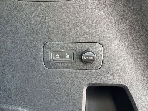 Used 2023 Hyundai Santa Fe SEL w/ Premium Package image 17