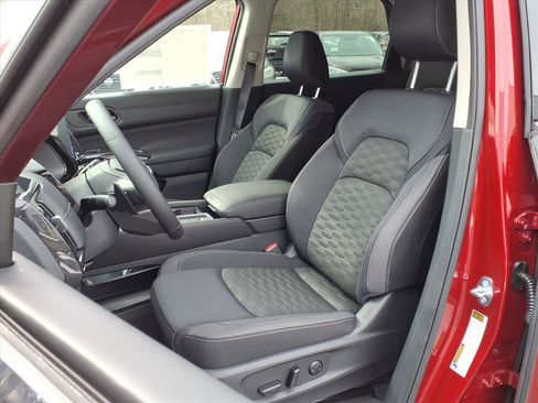 New 2026 Nissan Pathfinder SV image 4