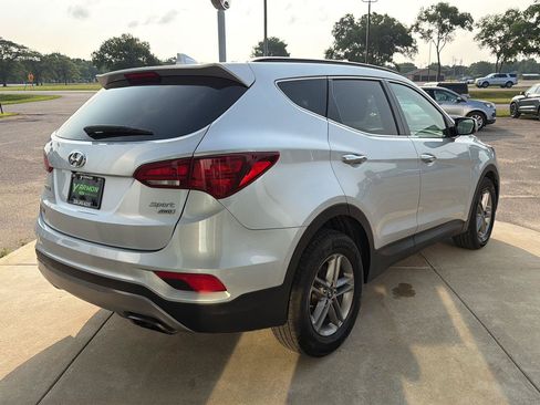 Used 2017 Hyundai Santa Fe Sport AWD/4WD image 5