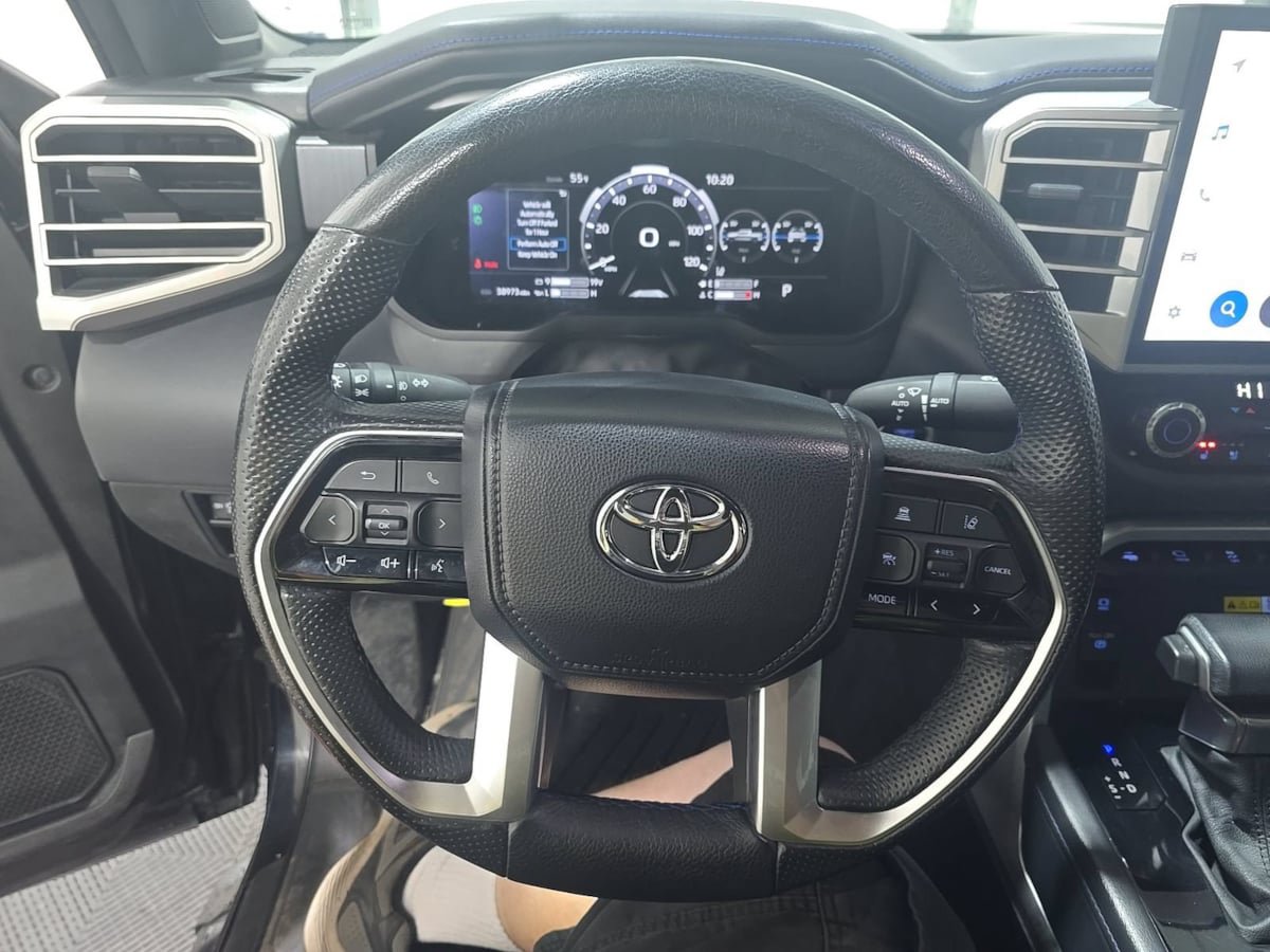 Used 2022 Toyota Tundra Platinum AWD/4WD image 3