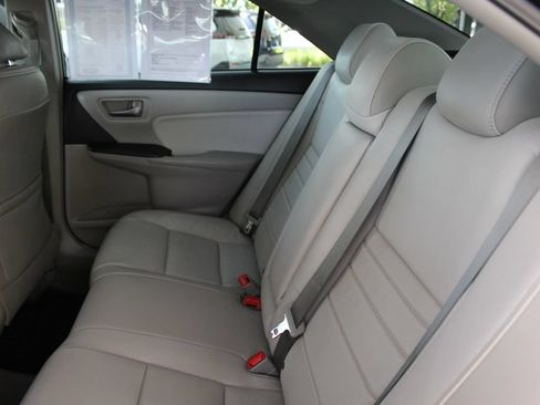 Used 2015 Toyota Camry XLE w/ Moonroof Package FWD image 51