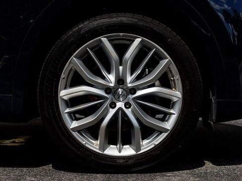 Certified 2022 Maserati Levante GT image 16