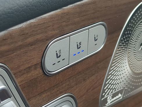 Used 2026 Mercedes-Benz GLS 450 4MATIC image 12