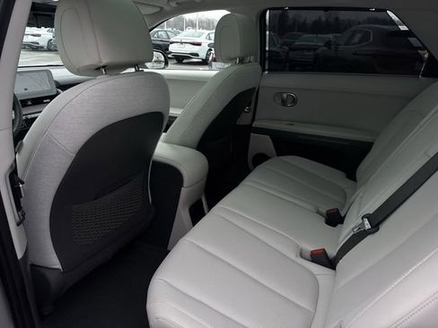 Used 2024 Hyundai Ioniq 5 Limited image 22