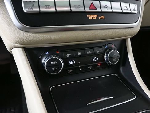Certified 2020 Mercedes-Benz GLA 250 4MATIC image 15