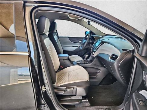 Used 2018 Chevrolet Equinox LT FWD image 20