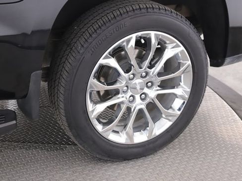 Used 2024 Chevrolet Silverado 1500 High Country AWD/4WD image 14