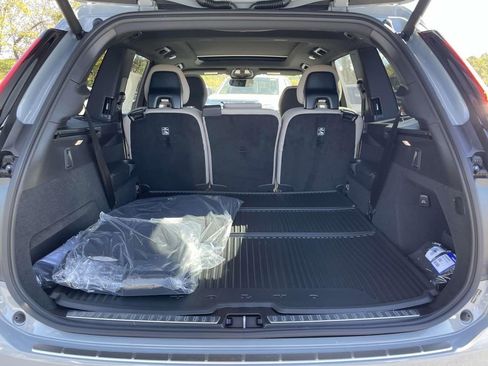 New 2026 Volvo XC90 B6 Plus w/ Protection Package Premier image 31