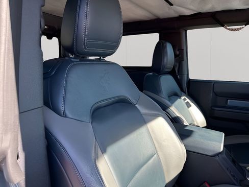 Used 2021 Ford Bronco First Edition AWD/4WD image 15