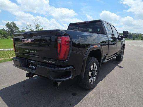 Used 2024 GMC Sierra 2500 Denali w/ Denali Reserve Package AWD/4WD image 8