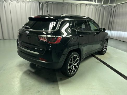 Used 2025 Jeep Compass Limited AWD/4WD image 7
