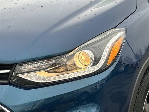 Used 2020 Chevrolet Trax LT w/ Driver Confidence Package image 9