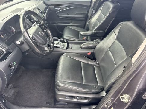 Used 2020 Honda Pilot Touring image 9