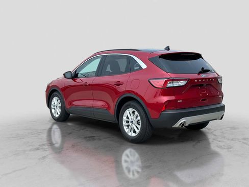 Certified 2020 Ford Escape SE FWD image 4