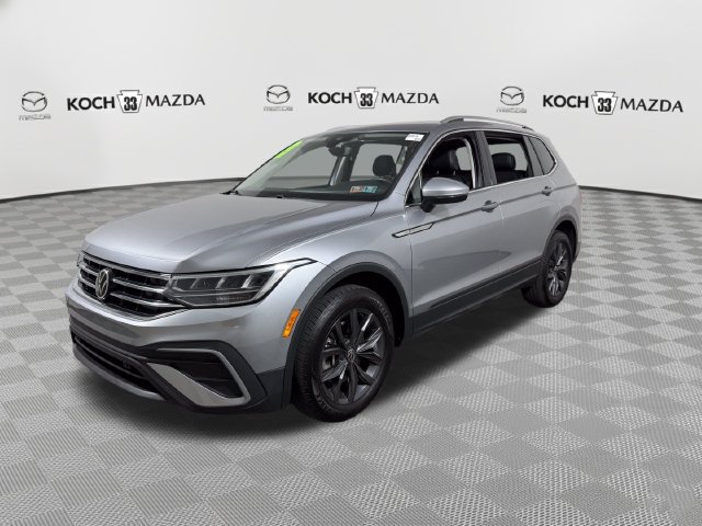 Used 2024 Volkswagen Tiguan SE AWD/4WD image 3