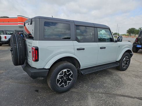 New 2026 Ford Bronco Outer Banks image 13