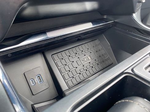 Used 2023 Ford F150 Lariat w/ Equipment Group 502A High image 35