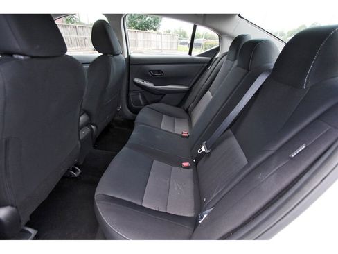 Used 2025 Nissan Sentra SV w/ All-Weather Package FWD image 14
