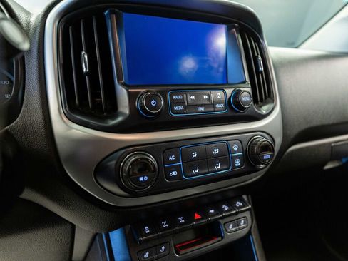 Used 2018 Chevrolet Colorado ZR2 image 14