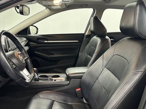 Used 2019 Nissan Altima 2.5 Platinum AWD/4WD image 12