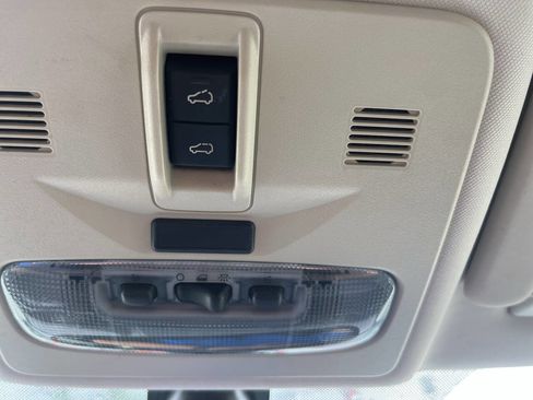 Used 2013 Land Rover LR2 HSE w/ HSE Pkg image 27