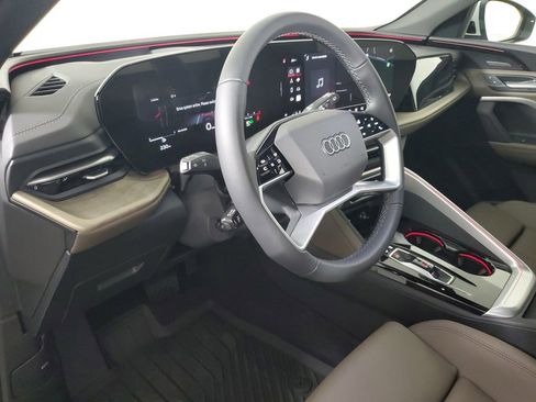 Used 2025 Audi Q5 Premium Plus AWD/4WD image 24