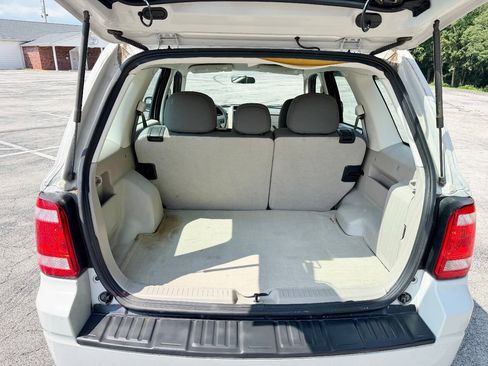 Used 2011 Ford Escape XLS w/ 101A Rapid Spec Order Code AWD/4WD image 13