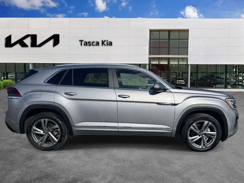 Used 2024 Volkswagen Atlas Cross Sport SEL R-Line image 4
