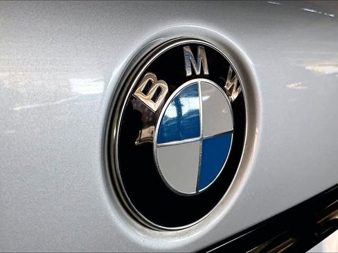 Used 2019 BMW 740i w/ M Sport Package image 30