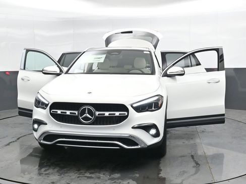 New 2026 Mercedes-Benz GLA 250 4MATIC image 40