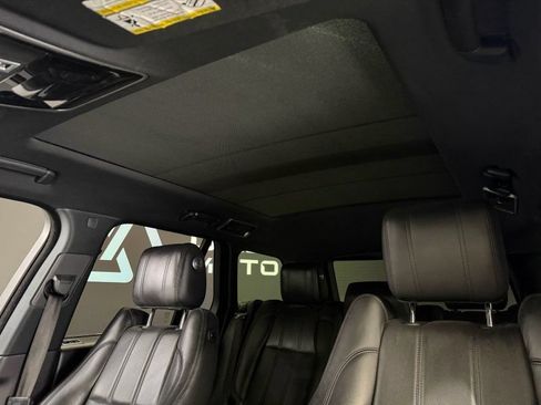 Used 2015 Land Rover Range Rover Supercharged AWD/4WD image 18