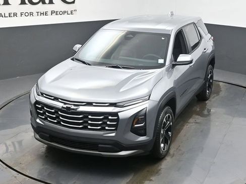 New 2026 Chevrolet Equinox LT w/ Convenience Package II FWD image 24