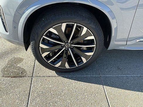 New 2026 Volvo XC90 B6 Ultra w/ Protection Package AWD/4WD image 12