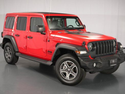 Used 2022 Jeep Wrangler Unlimited Sport w/ Sun And Sound Package AWD/4WD image 11