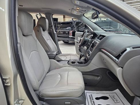 Used 2013 GMC Acadia SLT FWD image 21