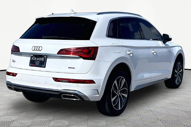 Used 2023 Audi Q5 2.0T Premium Plus w/ Premium Plus Package AWD/4WD image 2
