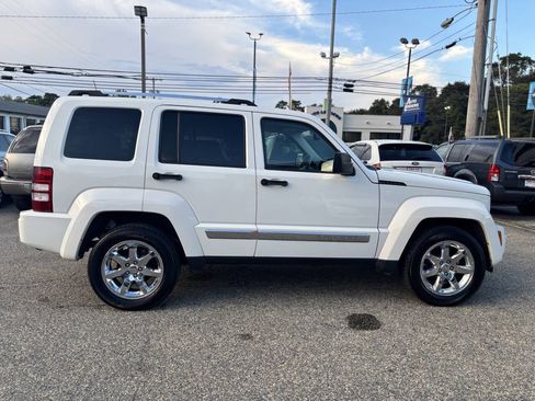 Used 2008 Jeep Liberty Limited w/ Premium Group II image 7