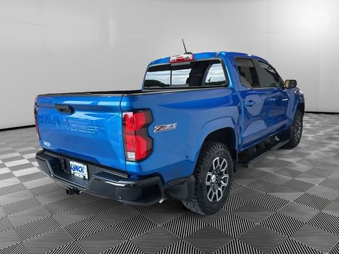 Used 2024 Chevrolet Colorado Z71 w/ Z71 Convenience Package 2 AWD/4WD image 5