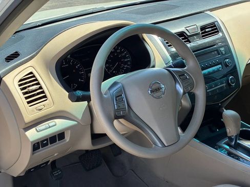 Used 2014 Nissan Altima 2.5 S FWD image 14