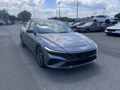 Used 2025 Hyundai Elantra SEL