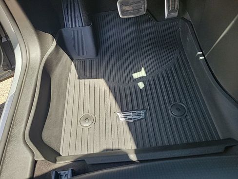 Used 2024 Cadillac XT4 Sport AWD/4WD image 21