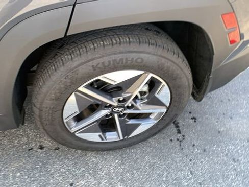 Certified 2025 Hyundai Tucson SEL AWD/4WD image 32