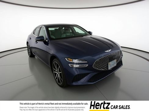 Used 2025 Genesis G70 2.5T image 1