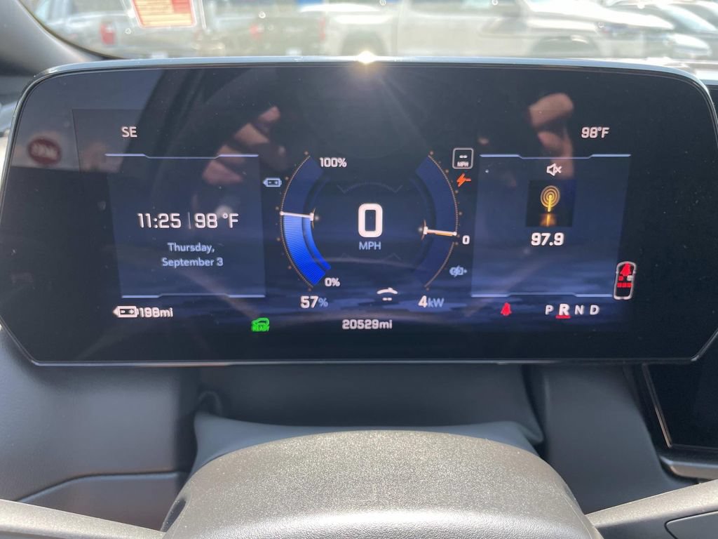 Used 2025 Chevrolet Equinox EV LT FWD image 26