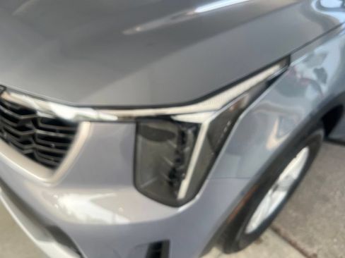 Certified 2024 Kia Sorento LX FWD image 27