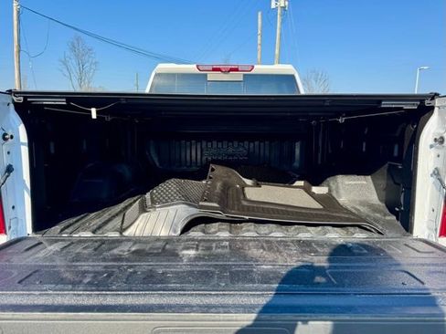 Used 2024 Chevrolet Silverado 2500 High Country w/ Technology Package AWD/4WD image 8