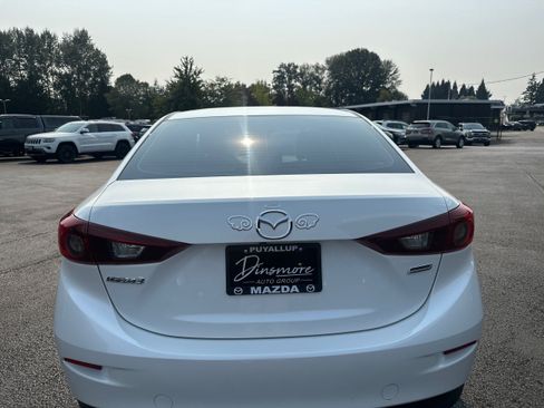 Used 2018 MAZDA MAZDA3 Sport FWD image 23