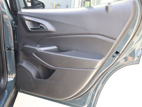 New 2026 Chevrolet Trax LT w/ LT Convenience Package FWD image 28